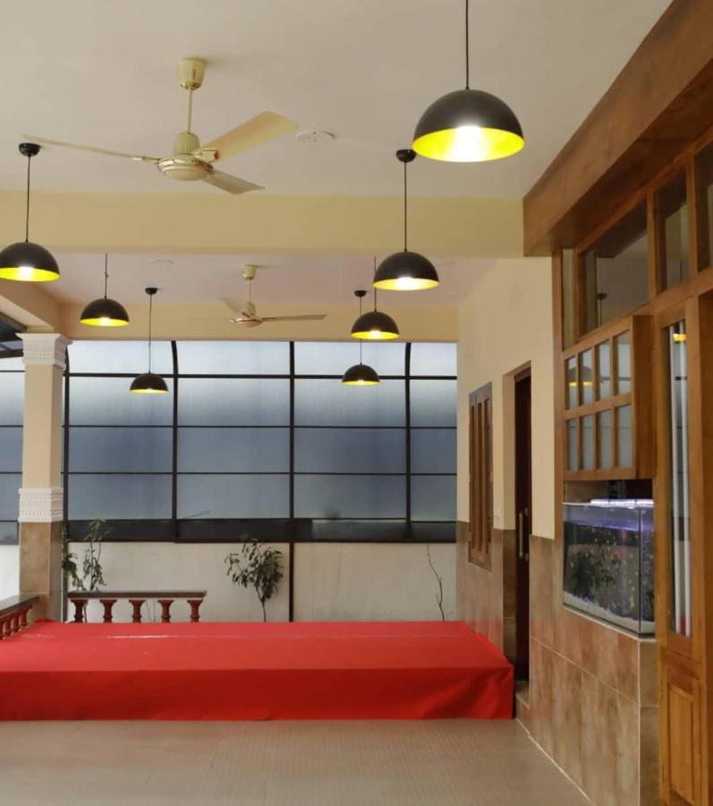 Meghdoot River Resort Kochi Екстериор снимка