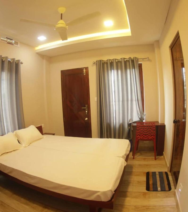 Meghdoot River Resort Kochi Екстериор снимка